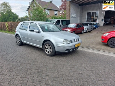 Volkswagen Golf 1.4-16V Ocean 5 Deurs met Airco