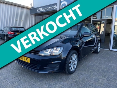 Volkswagen Golf 1.4 TSI ACT Highline xenon navigatie clima cruise controle lm-velgen pdc v+a elektrische pakket