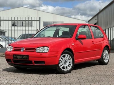 Volkswagen Golf 1.8-5V Turbo GTI