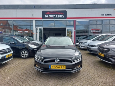 Volkswagen PASSAT 1.4 TSI ACT Highline Business R DSG-