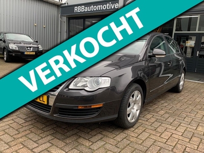 Volkswagen Passat 1.4 TSI Trendline navigatie airco electrische ramen+spiegels cruise controle parkeersensoren lm-velgen youngtime