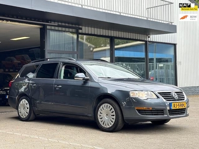 Volkswagen Passat Variant 1.6 MPI Trendline / 2009 / Airco