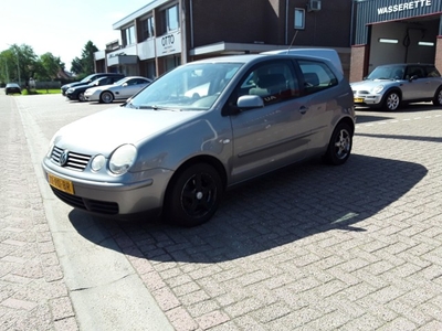 Volkswagen Polo 1.2-12V ATHENE