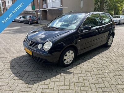 Volkswagen Polo 1.2-12V Comfortline (bj 2002)