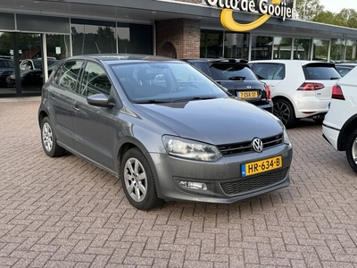 Volkswagen Polo 1.2-12V Comfortline / Parkeerhulp achter / Radio / 15'' / Cruise Control / Armsteun / Climate Control