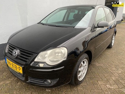 Volkswagen Polo 1.2 Easyline - Airco - LMV