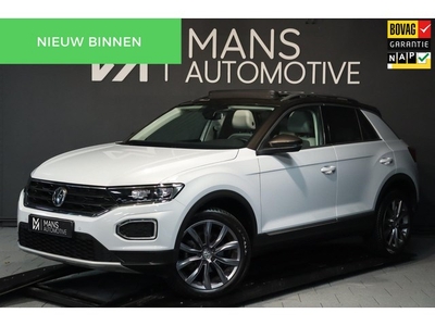 Volkswagen T-Roc 1.5 TSI Sport / PANODAK / DODEHOEK / LEDER