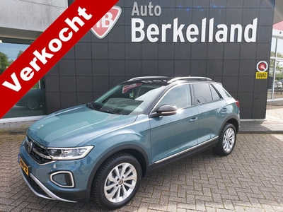 Volkswagen T-Roc 1.5 TSI Style**IQ Light**Navi**Stoelverwarming**Apple Carplay**Full-LED**PDC**v+a Trekhaak verkocht