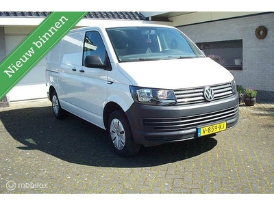 Volkswagen Transporter 2.0 TDI L1H1 2017 147168KM Trendline