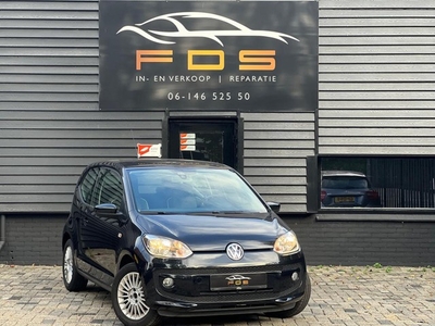 Volkswagen Up ! 1.0 75pk high up! Automaat/Leer/50.000KM!