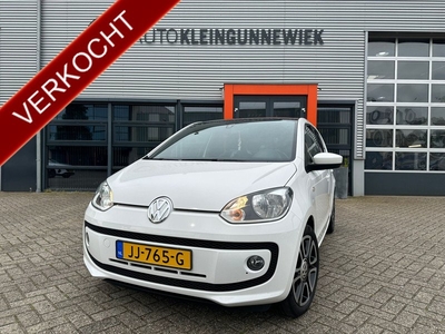 Volkswagen up! 1.0 high up! BlueMotion Black & White Pakket NL-Auto / Navi / Parkeersensoren / Cruise Control / Electr. glazen panoramadak