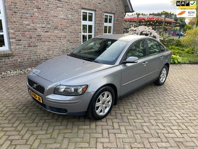 Volvo S40 2.4i Summum YOUNGTIMER volledig dealer onderhouden