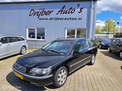 Volvo V70 2.4