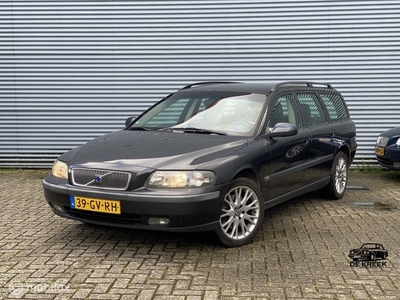 Volvo V70 2.4T 230PK NWE APKHandgeschakeldCRUISECONTROL