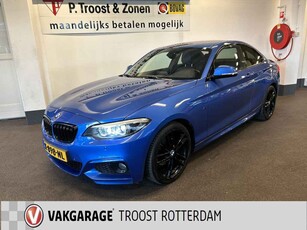 BMW 2 Serie Coupé 220i High Executive M Sport Automaat | M235i uitgevoerd | Lederen bekleding | Harman/Kardon | Adaptief onderstel | Cruise