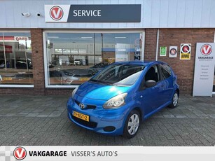 Toyota Aygo airco. 5 deuren onderhouds facturen er bij .0-12V Access