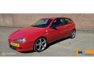 Alfa Romeo 147 1.6 T.Spark Distinctive airco/sportuitlaat