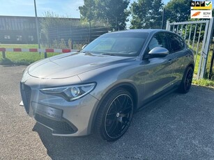 Alfa Romeo STELVIO 2.0 T Q4 AWD 22Inch Carbon Black Optic