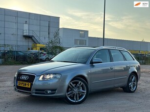 Audi A4 Avant 3.2 FSI quattro edition/DAKJE/XENON/VELGEN