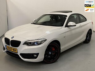 BMW 2-serie Coupé 220i High Exe / Schuifdak / Harman /