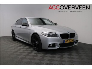 BMW 5 Serie 520i M Sport AUTOMAAT Leer Panoramadak LED