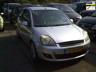 Ford Fiesta 1.3-8V Futura st bekr airco elek pak nap apk