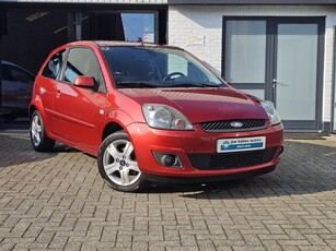 Ford Fiesta 1.4-16V Futura XL Airco, Schuifdak.