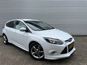 Ford Focus 1.0 EcoBoost TitaniumAircoCruisePDCBluetooth