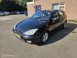 Ford Focus 1.6-16V Cool Edition