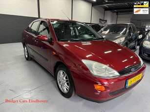 Ford Focus 1.6-16V Ghia Nap/Airco/APK 27-08-2025!