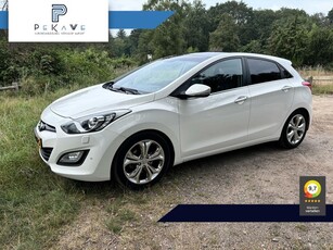 Hyundai i30 1.6 CRDi i-Catcher Panodak Navi trekhaak