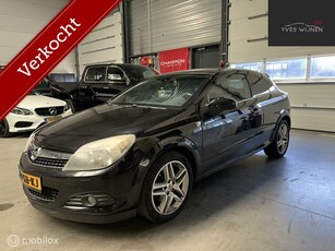 INRUILKOOPJE Opel Astra GTC 1.6 Executive