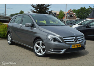 Mercedes B-Klasse 180 Ambition Automaat | Trekhaak | Navi