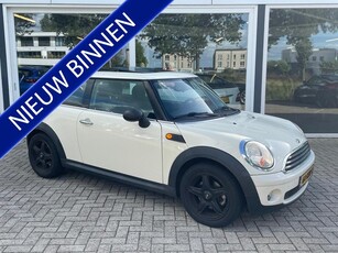 MINI Mini 1.4 One Anniversary MK II 50% deal 2475,- ACTIE