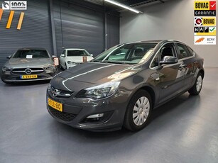 Opel Astra 1.4 Turbo Design AUTOMAAT PDC NAVI BLUETOOTH NAP