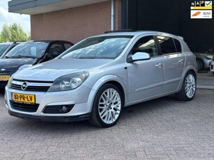 Opel Astra 1.8 Cosmo PANORAMADAK, NAVI, SPORT!!