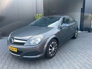 Opel Astra GTC 1.4 Business