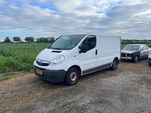 Opel Vivaro 2.0 CDTI MOTORSCHADE (bj 2008)