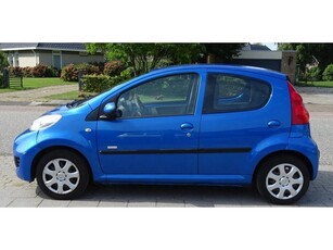 Peugeot 107 1.0-12V Millesim 200 (bj 2010)