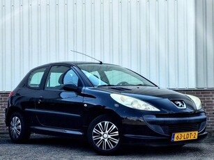 Peugeot 206 + 1.1 XR Airco*Elektrische ramen*Centrale