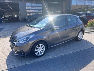 Peugeot 208 1.2 PureTech Allure, automaat, navigatie, airco