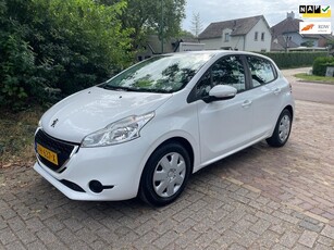 Peugeot 208 1.2 VTi Active navigatie airco stoelverwarming