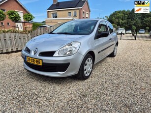 Renault Clio 1.4-16V Business Line ZEER NETTE AUTO