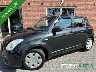 Suzuki Swift 1.3 GLS NIEUWE APK / RIJDT GOED / GROOT.SCHERM