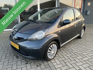 Toyota Aygo 1.0-12V +