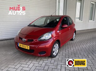 Toyota Aygo 1.0-12V Aspiration Red