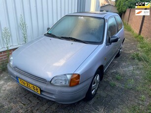 Toyota Starlet 1.3-16V XLi