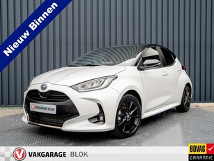 Toyota Yaris 1.5 Hybrid Bi-Tone 17'' Stoelverw.