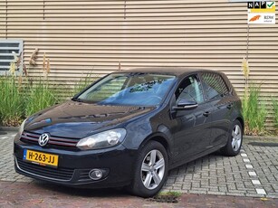 Volkswagen Golf 1.2 TSI Highline BlueMotion Verwarmde