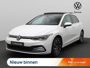 Volkswagen Golf 1.4 eHybrid Style 204PK DSG Panoramdak